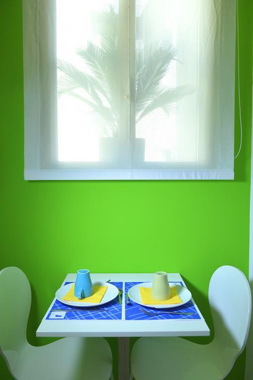 B-Cool (Adults Only) Bed and Breakfast Rom Exteriör bild